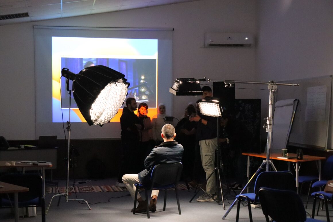 فنيار فنيار