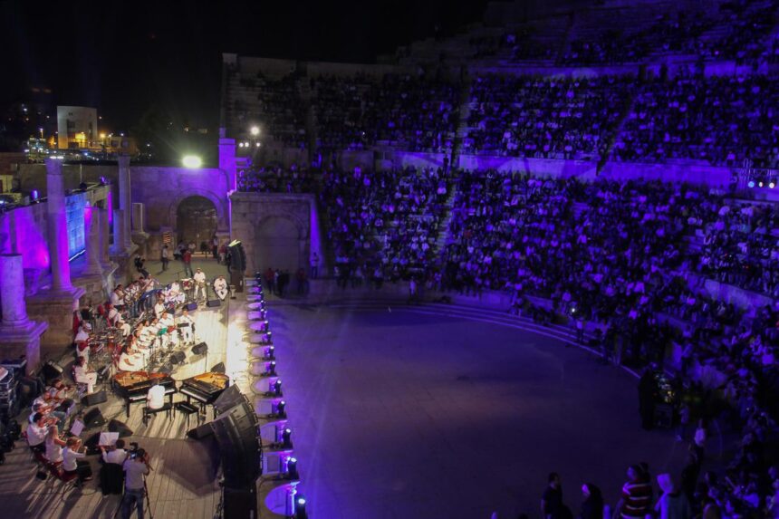 IMG_1908 عرض طارق الناصر و رم على مسرح المدرج الروماني – وسط البلد /عمّان